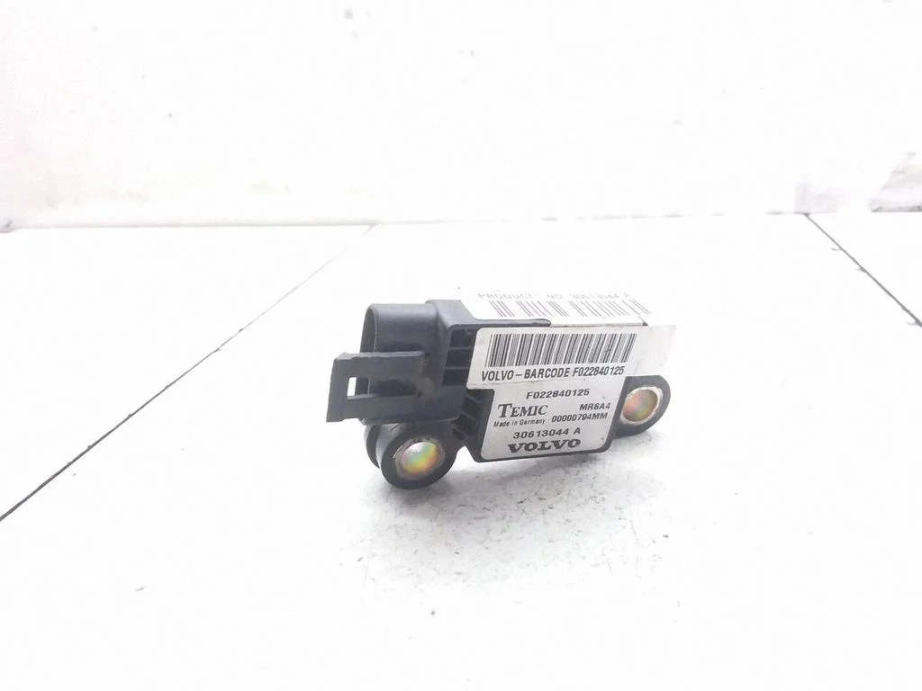 Drošības spilvenu trieciena sensors – Volvo S40, V40 (1995-2004)