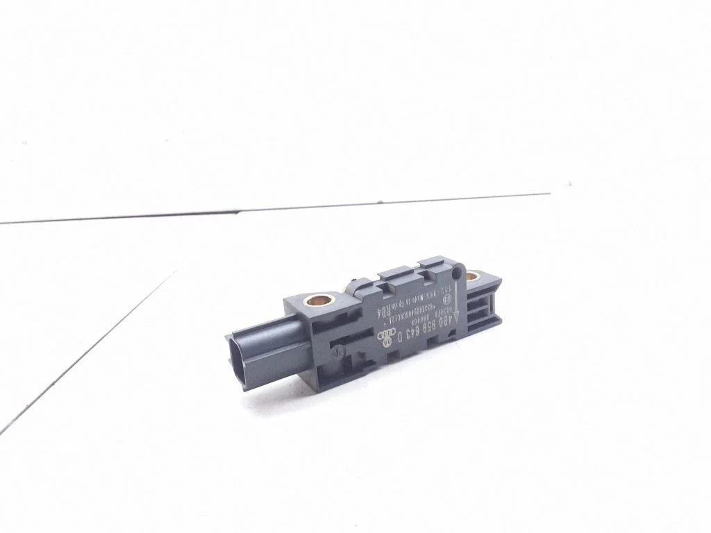 Airbag deployment crash/impact sensor – Audi A3 S3 8P (2003-2012)