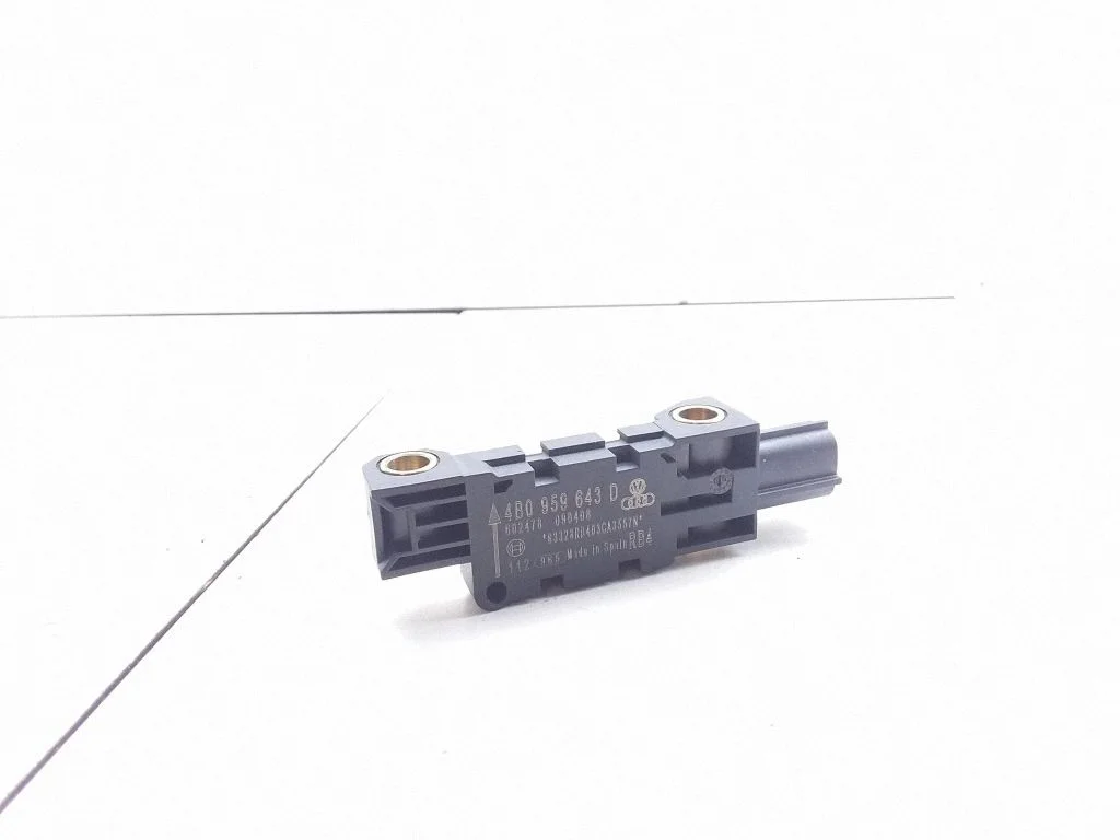 Airbag deployment crash/impact sensor – Audi A3 S3 8P (2003-2012)