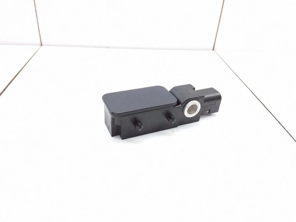 Drošības spilvenu trieciena sensors 1S7T14B342AC