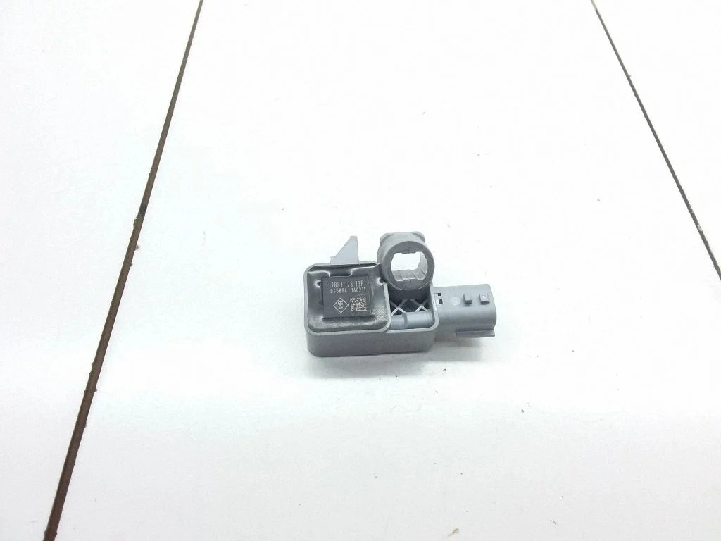 Drošības spilvenu trieciena sensors – Renault Megane III (2009-2016)