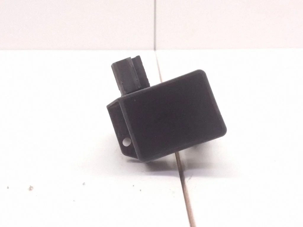 Airbag deployment crash/impact sensor – Jaguar XF X250 (2007-2015)