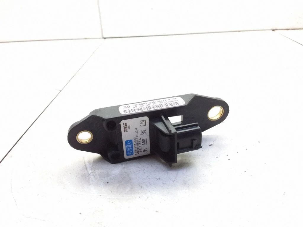Airbag deployment crash/impact sensor – Honda Accord (2003-2007)