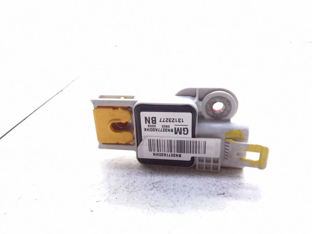 Airbag deployment crash/impact sensor – Opel Vectra B (1996-2002)