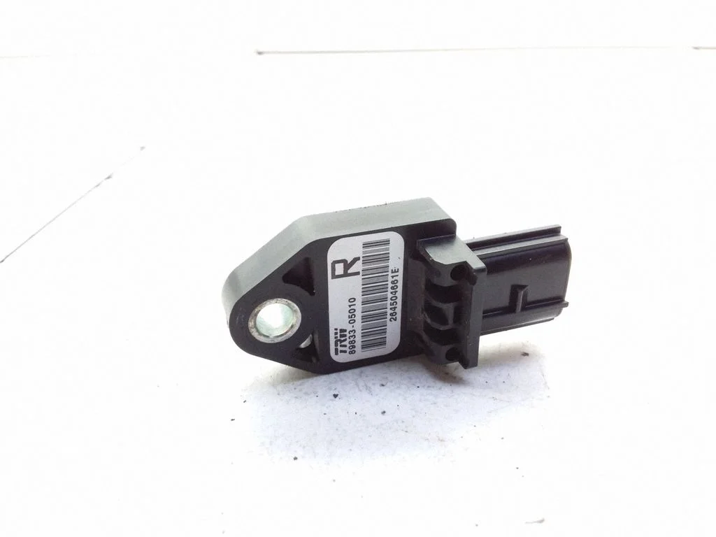 Airbag deployment crash/impact sensor – Toyota Avensis T250 (2003-2006)