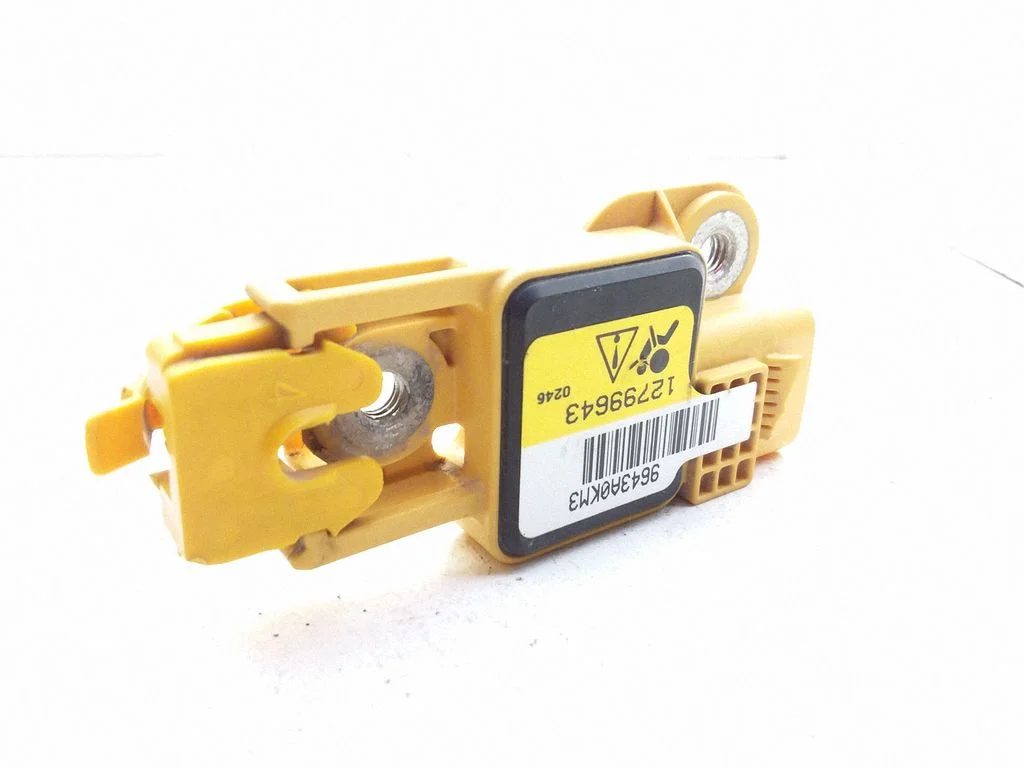 Airbag deployment crash/impact sensor – Saab 9-3 Ver2 (2003-2007)