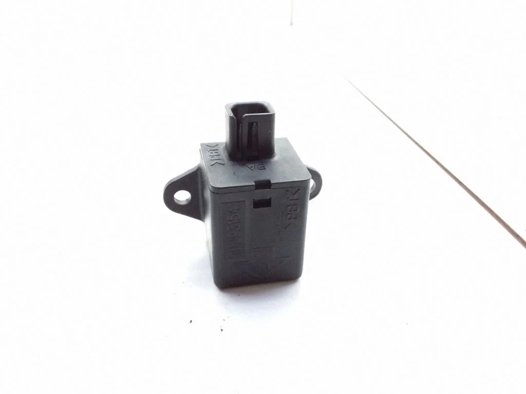 Airbag deployment crash/impact sensor – Opel Sintra (1996-1999)