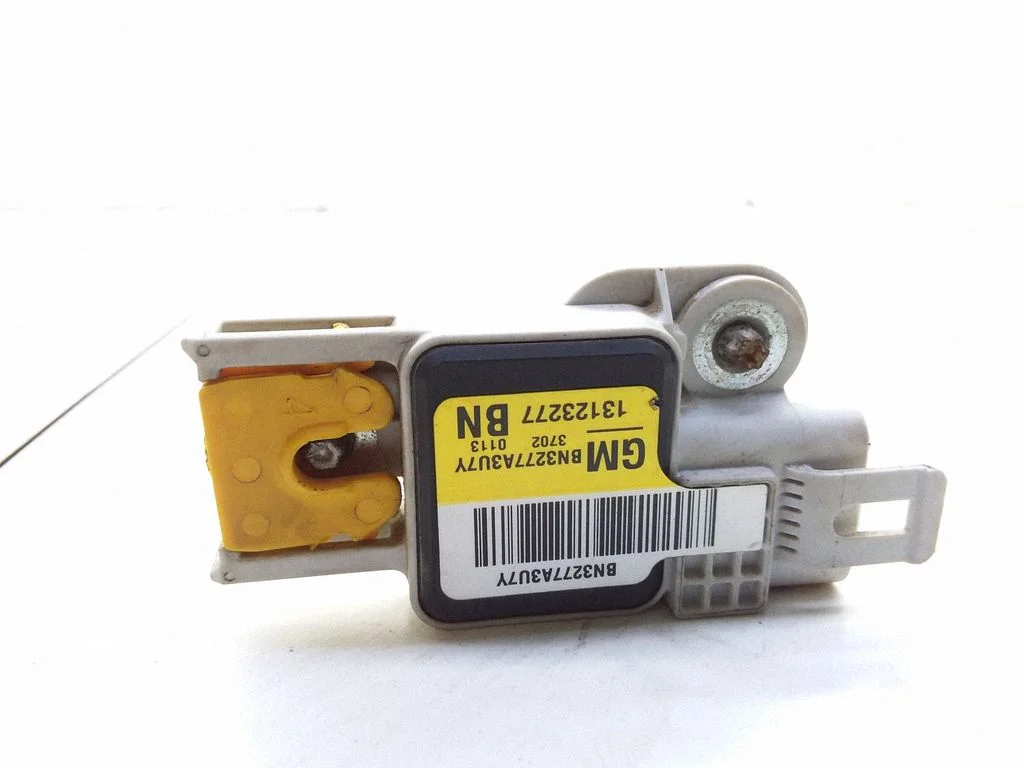 Airbag deployment crash/impact sensor – Opel Vectra C (2002-2005)