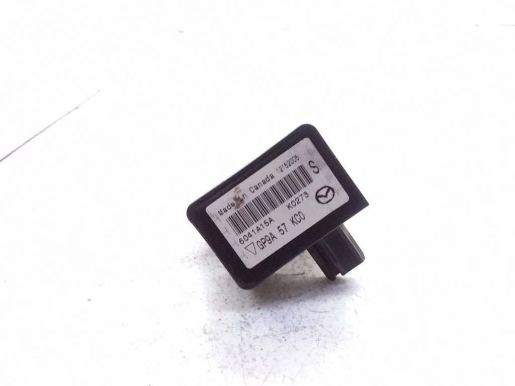 Drošības spilvenu trieciena sensors GP9A57KC0