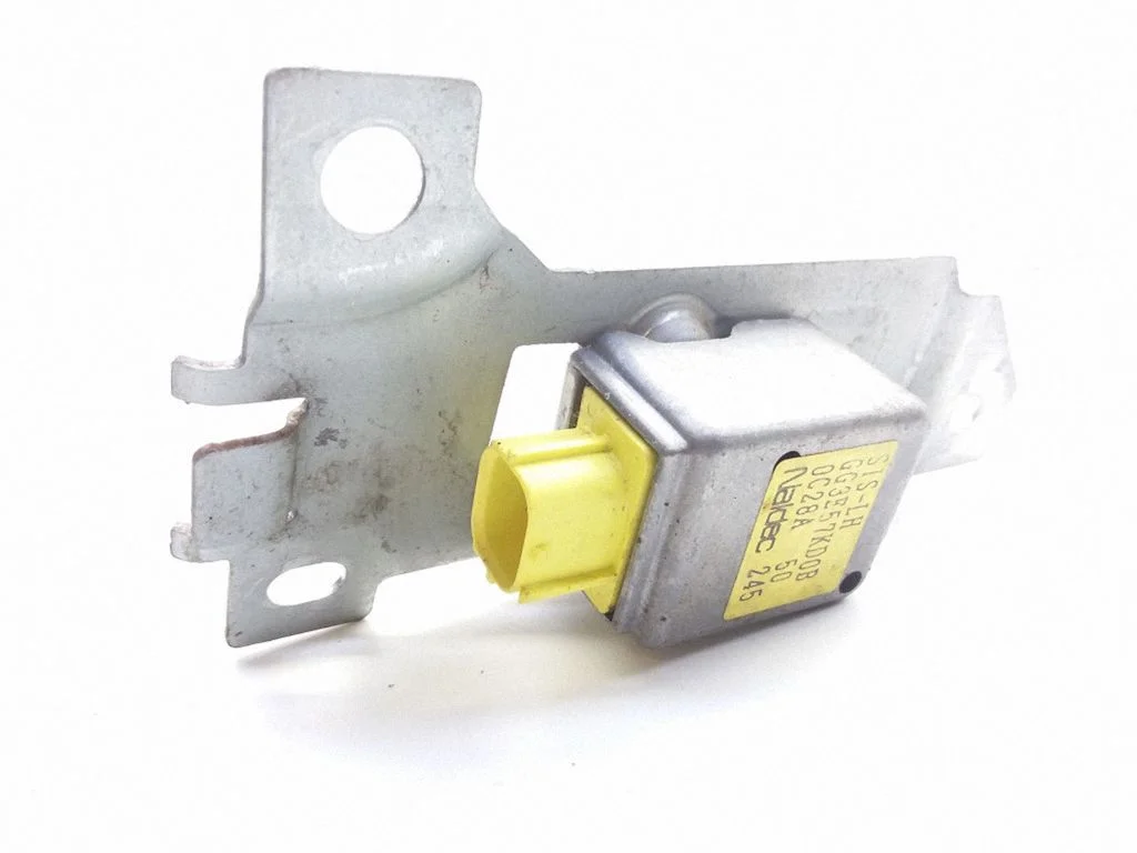 Airbag deployment crash/impact sensor GG3E57KD0B