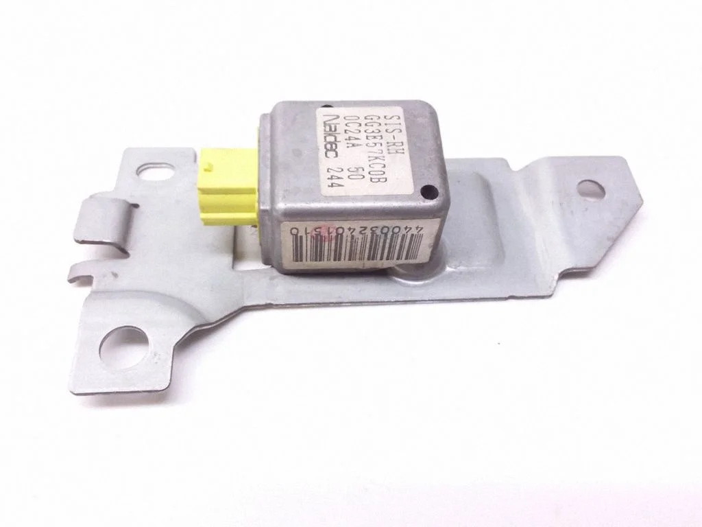Drošības spilvenu trieciena sensors GG3E57KC0B