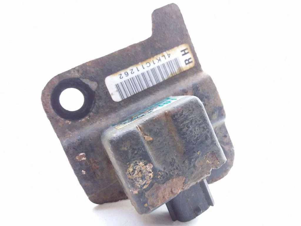 Airbag deployment crash/impact sensor 98231AE000