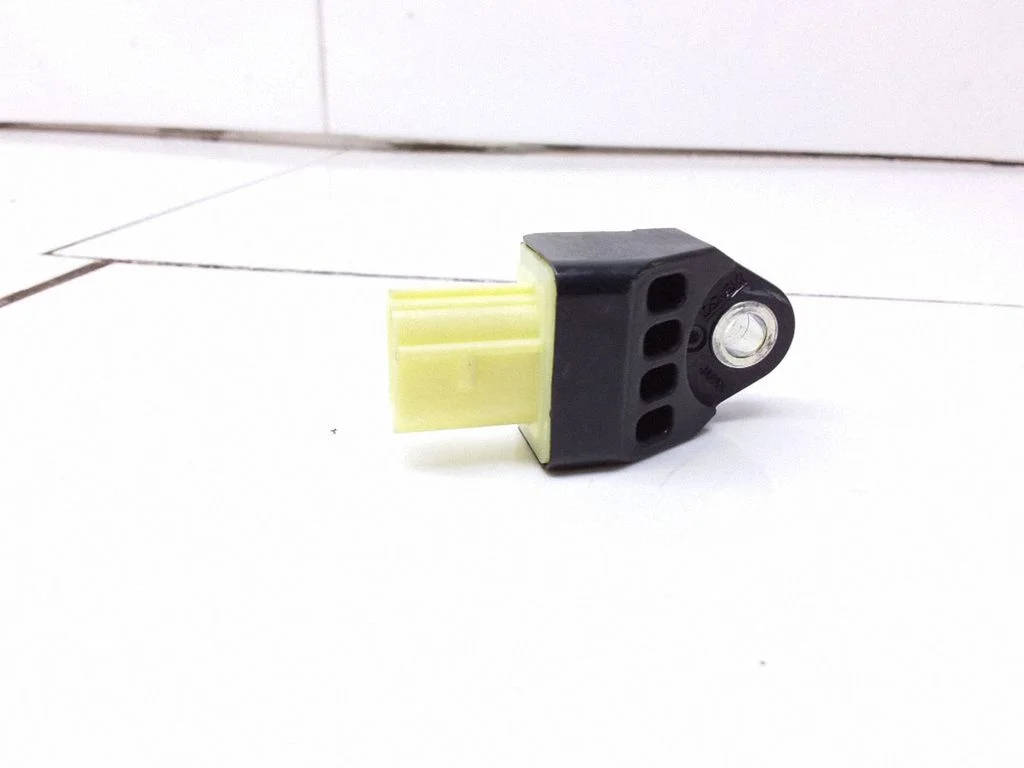Airbag deployment crash/impact sensor 98237AG000