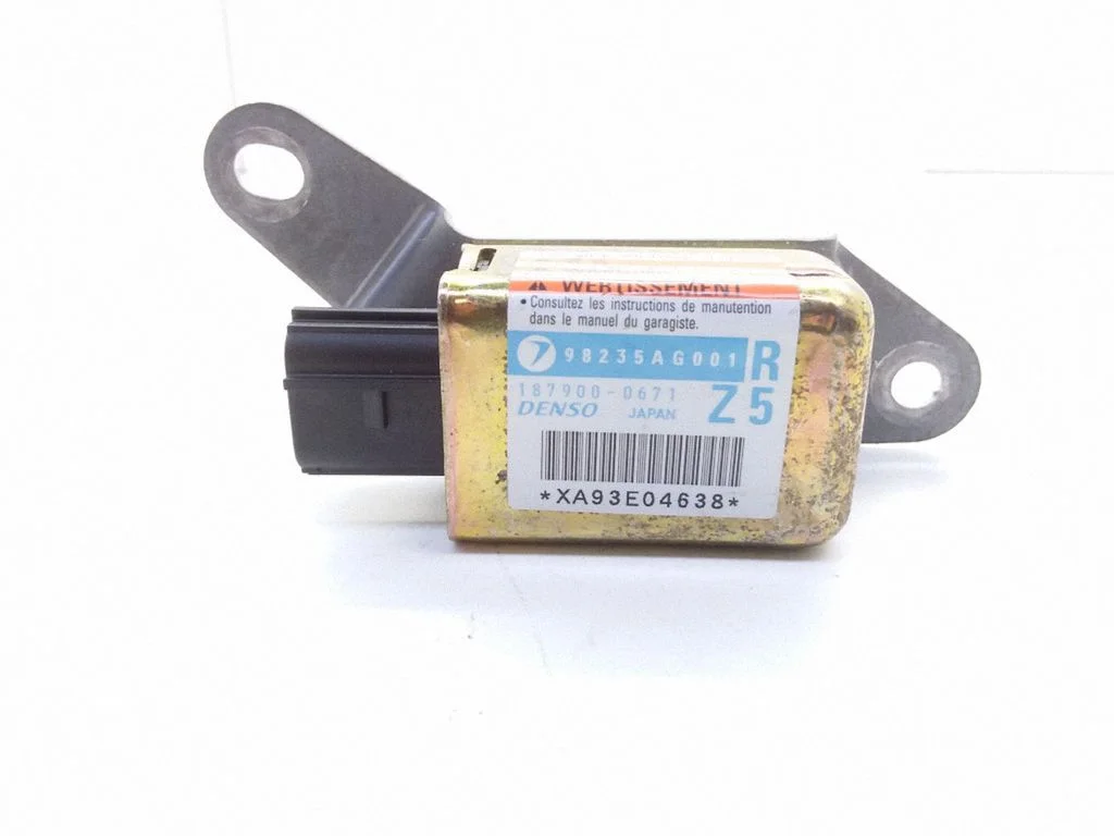 Drošības spilvenu trieciena sensors 98235AG001