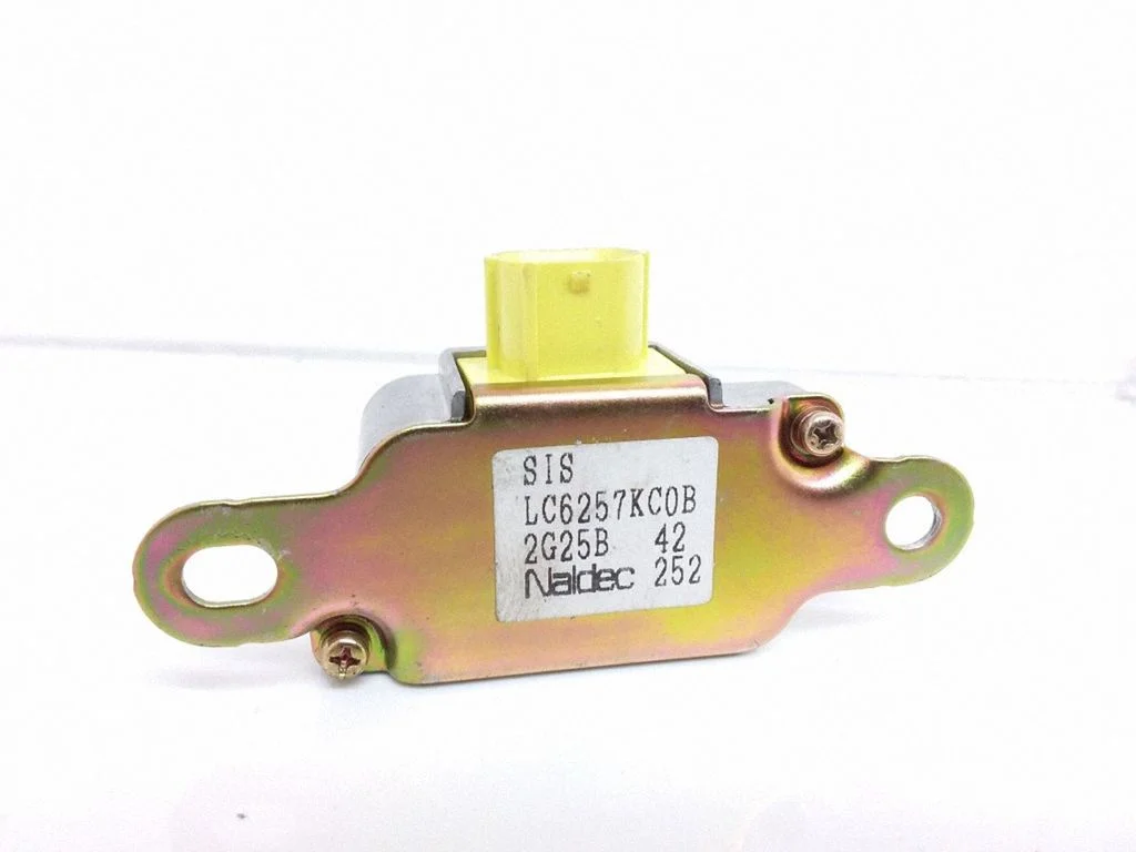 Airbag deployment crash/impact sensor LC6257KC0B – Mazda MPV II LW (1999-2007)