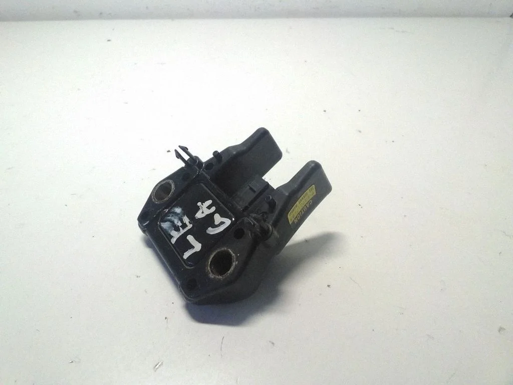 Airbag deployment crash/impact sensor 98231AG000
