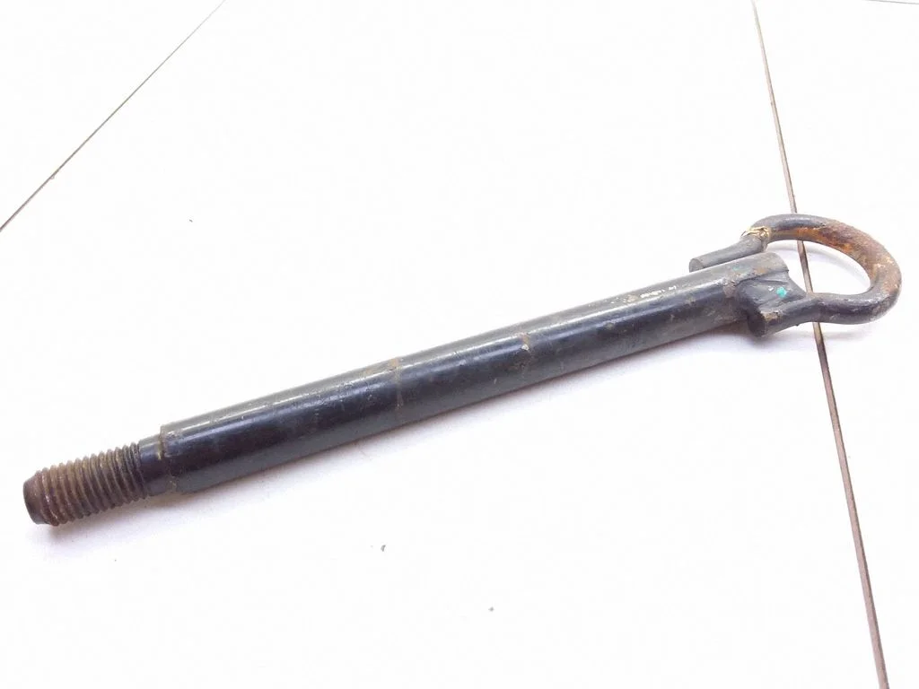 Towing hook eye – Renault Megane II (2006-2008)