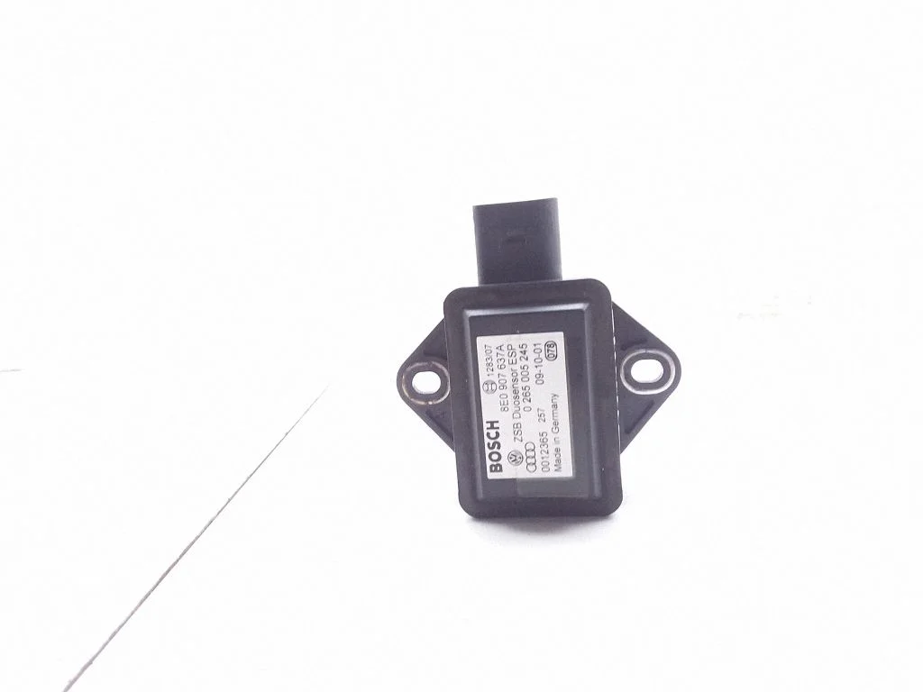 Czujnik ESP (przyspieszenia wzdłużnego) 8E0907637A