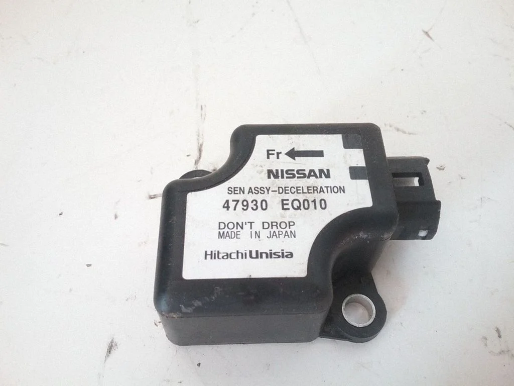 ESP acceleration yaw rate sensor – Nissan X-Trail T30 (2001-2007)