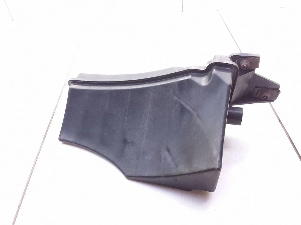 Vacuum air tank 04591160