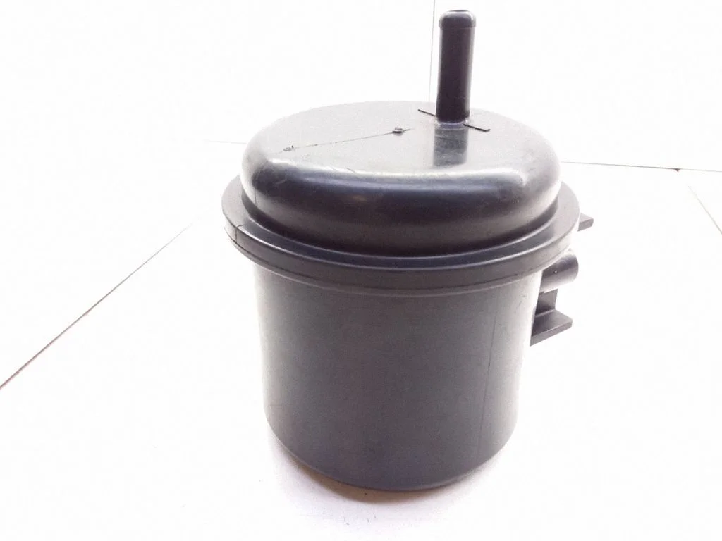 Vacuum air tank