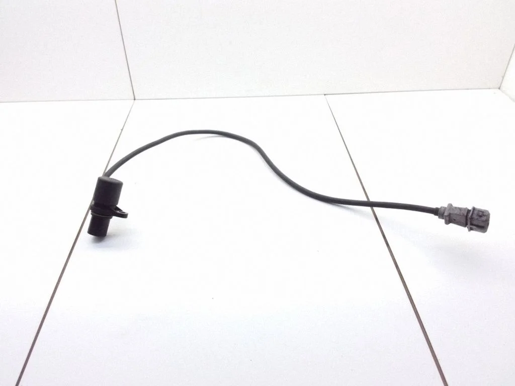 Crankshaft position sensor 050905433