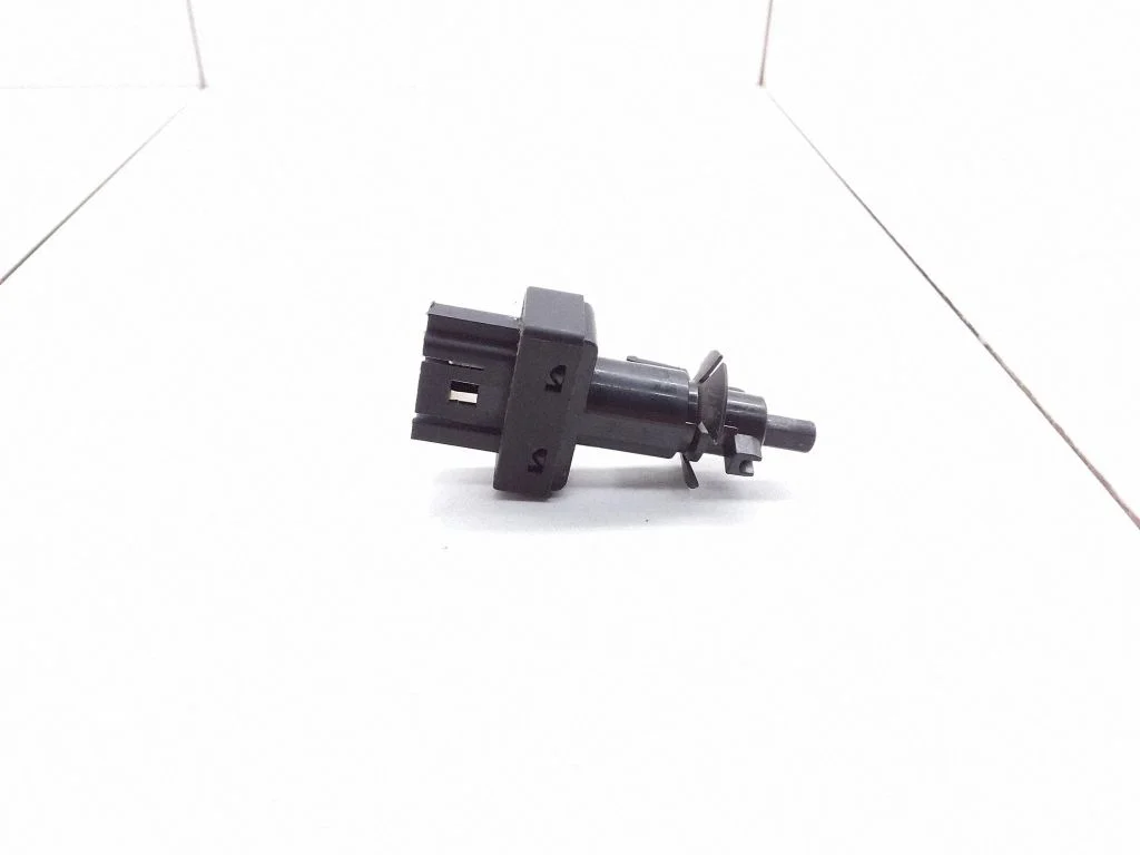 Clutch pedal sensor – Mercedes-Benz B-Class W246 W242 (2011-2017)