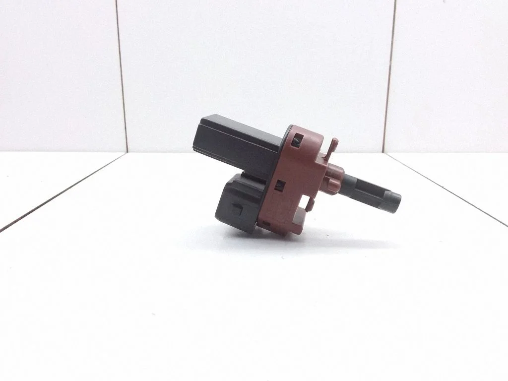 Clutch pedal sensor 2S6T7C534AA