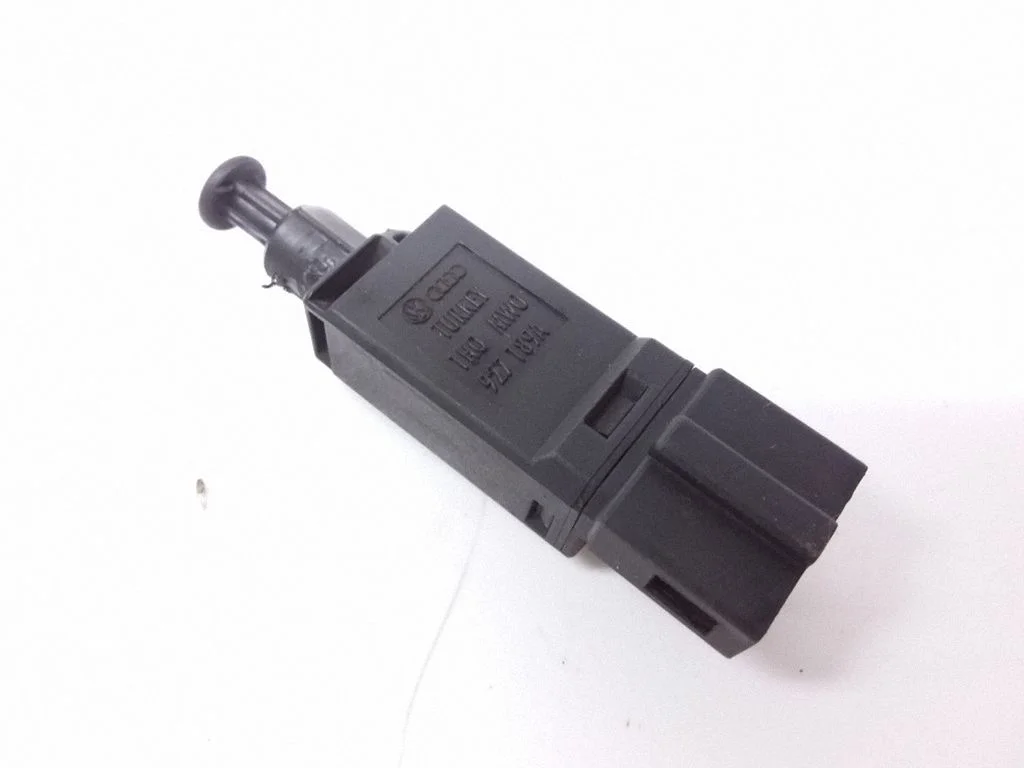 Clutch pedal sensor – Volkswagen Sharan (1996-2000)