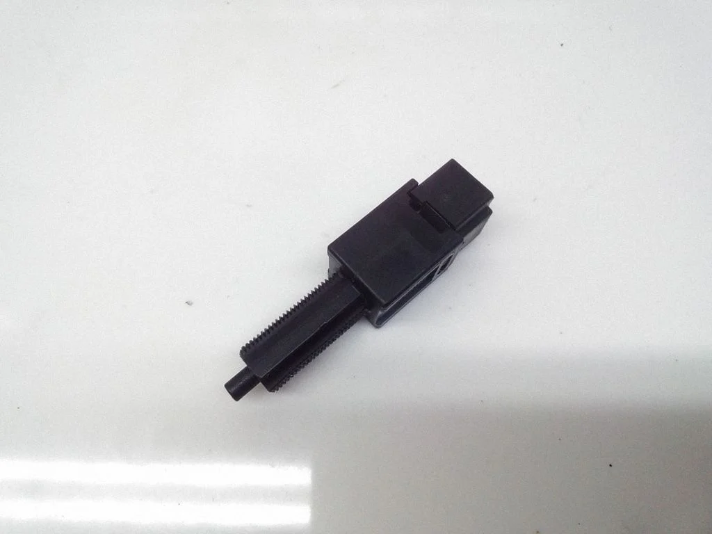 Siduripedaali andur – Nissan Almera N16 (2000-2010)