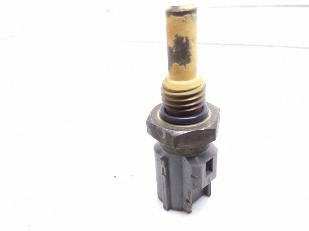 Air conditioning (A/C) pressure sensor 54G0