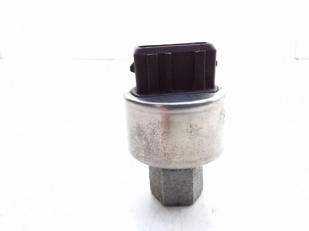 Air conditioning (A/C) pressure sensor 280443