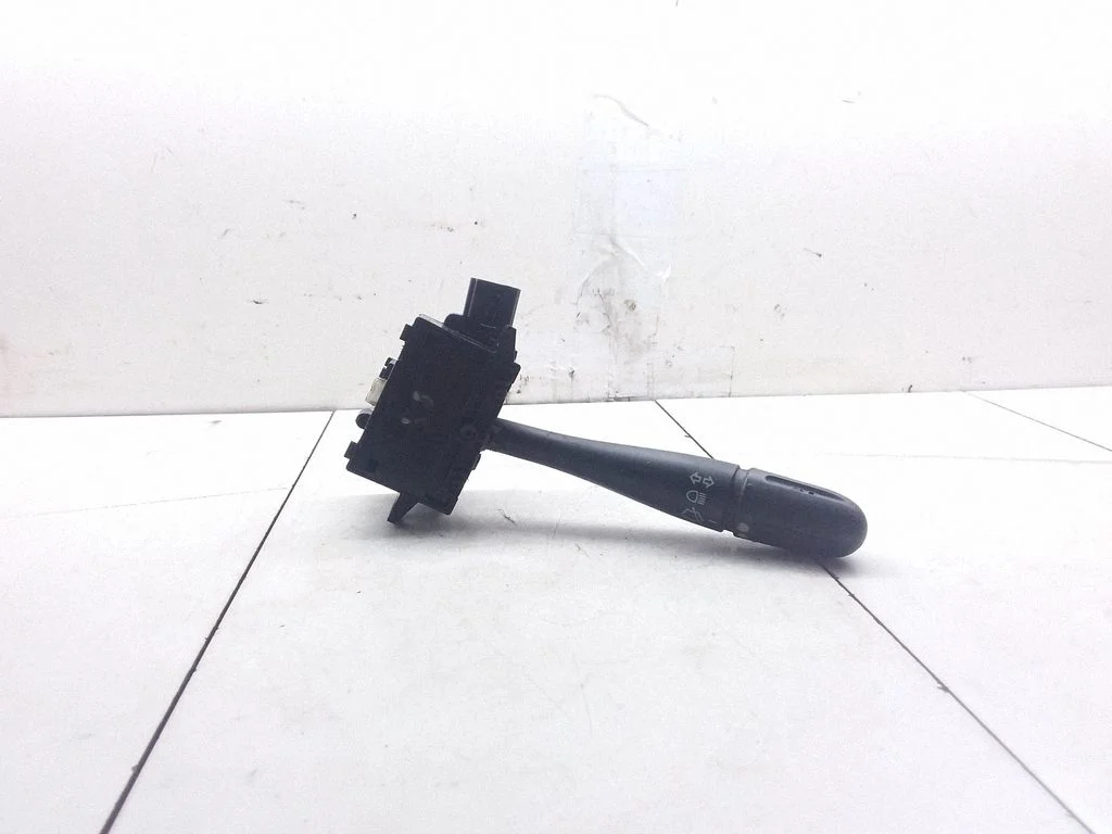 Indicator stalk – Chrysler Voyager (2004-2007)