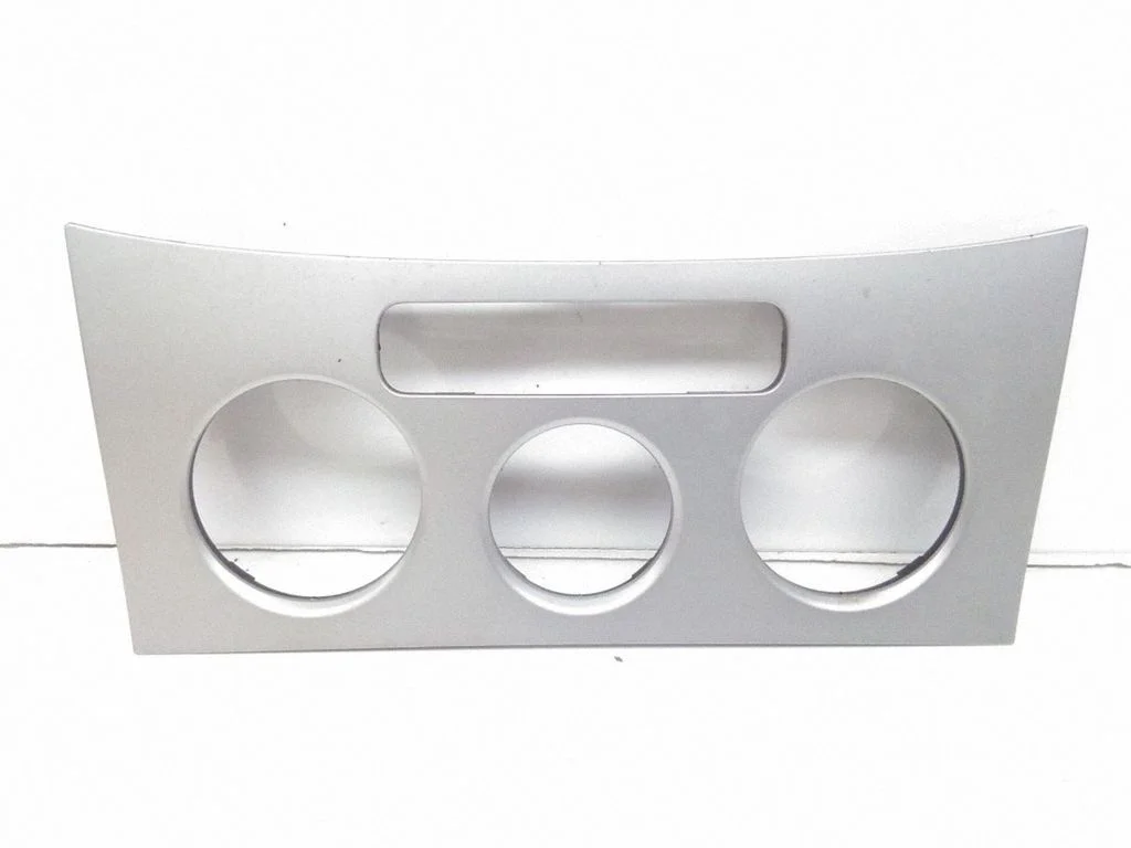 Climate control/heater control trim – Volkswagen Passat B6 (2005-2010)