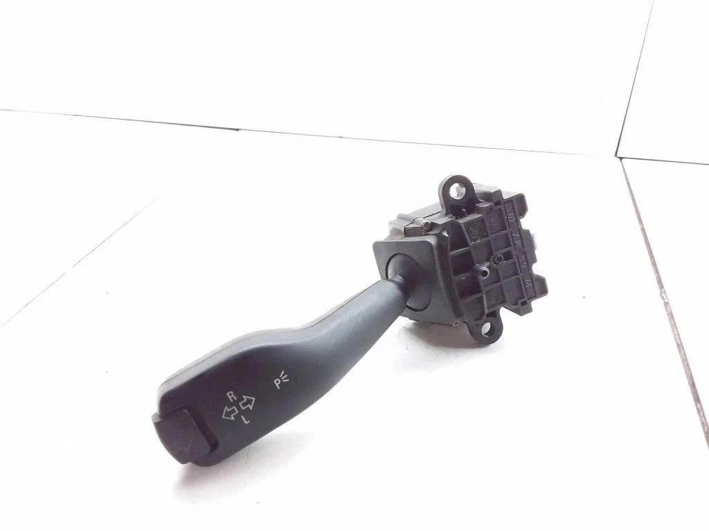 Indicator stalk – BMW 5 Series E39 (1996-2003)