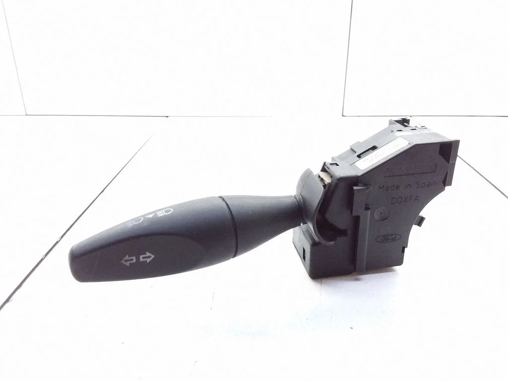Suunatulede/tulede hoob – Ford Focus (1998-2004)