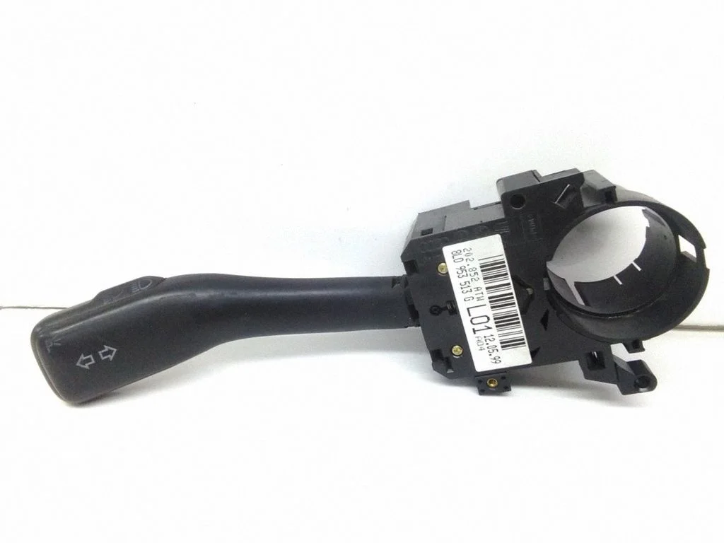 Pagriezienu/gaismu svira 8L0953513G