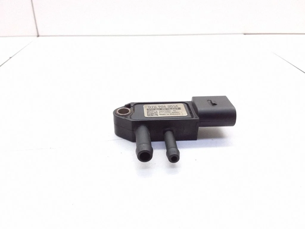 Exhaust gas pressure sensor 076906051