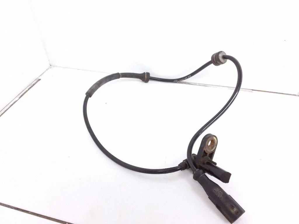 Czujnik ABS tylny 8200195830 – Renault Modus (2004-2007)