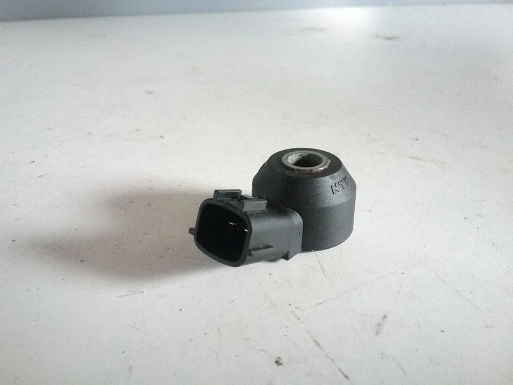 Detonation knock sensor KNE09