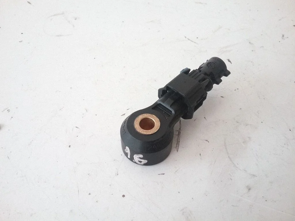 Detonation knock sensor 24435095