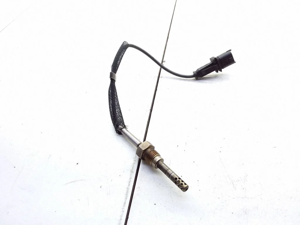 Exhaust gas temperature sensor – Opel Vectra C (2005-2009)