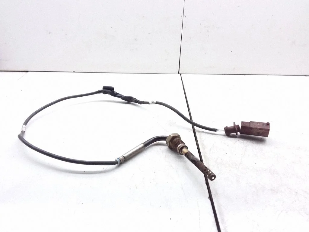Exhaust gas temperature sensor – Volkswagen Transporter - Caravelle T5 (2003-2015)