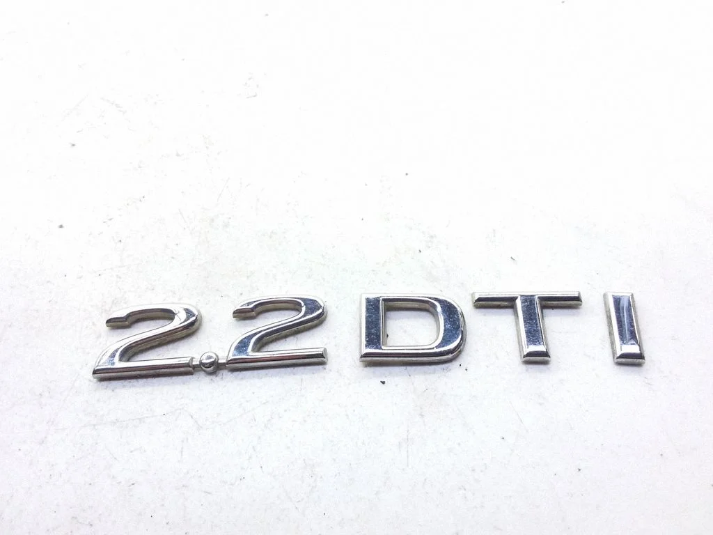 Manufacturers badge/model letters – Opel Omega B2 (1999-2003)