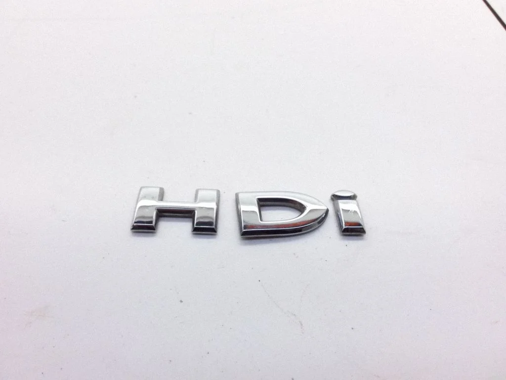 Manufacturers badge/model letters – Citroen C5 (2001-2004)