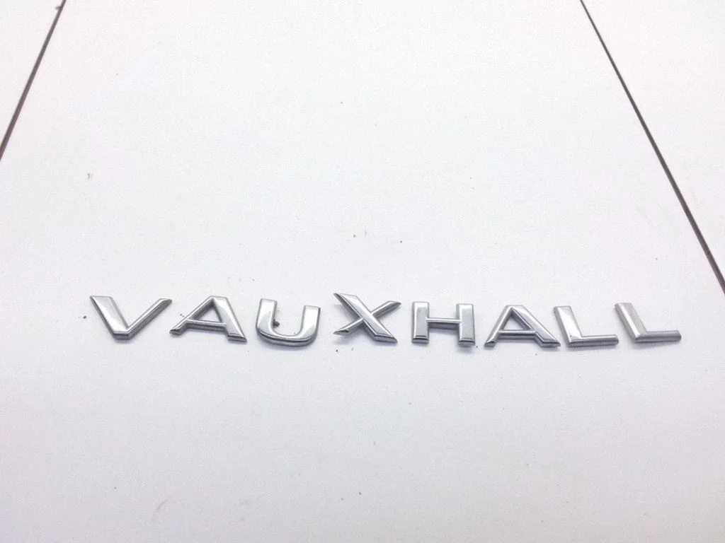 Manufacturers badge/model letters – Opel Omega B1 (1994-1999)