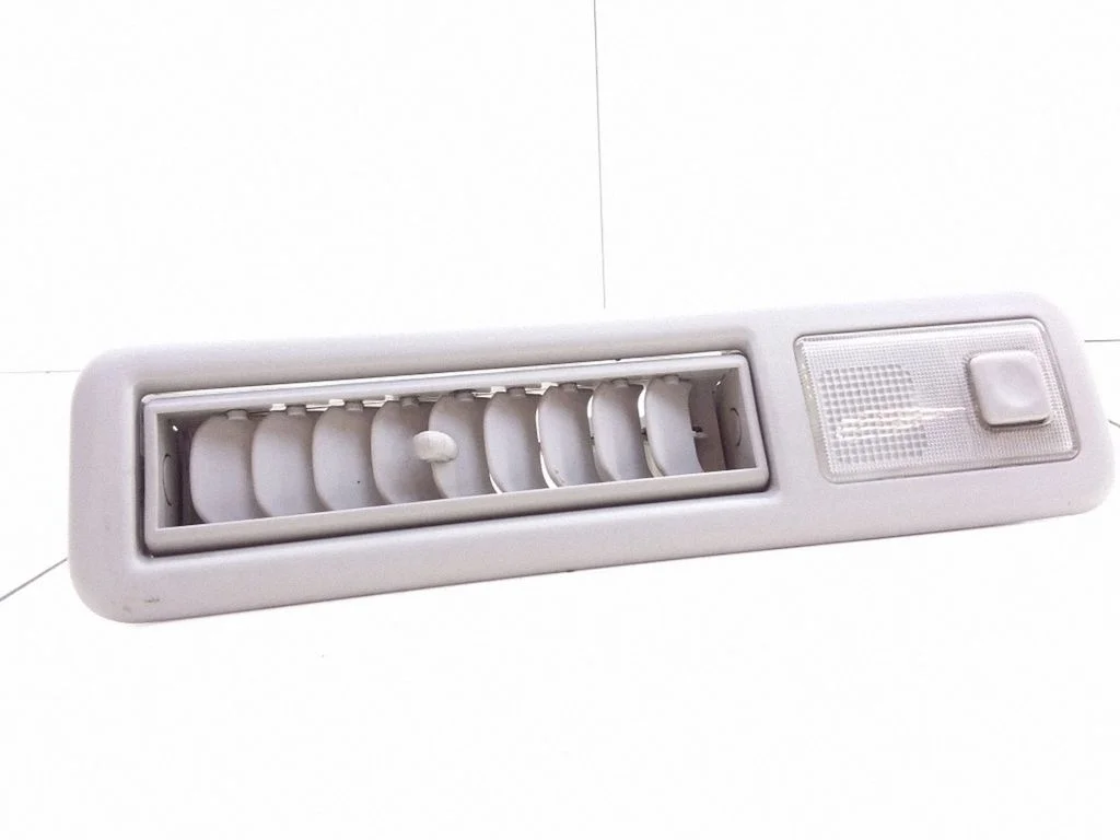 Rear door interior light – Toyota Previa (XR30, XR40) II (2000-2006)