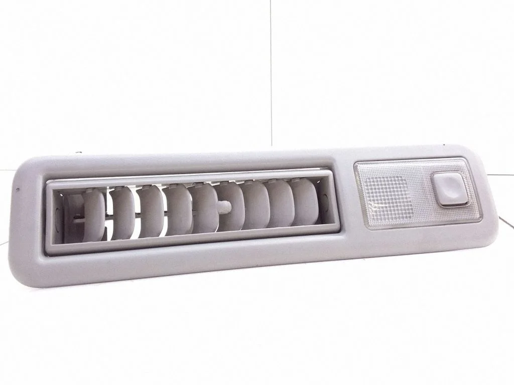 Rear door interior light – Toyota Previa (XR30, XR40) II (2000-2006)