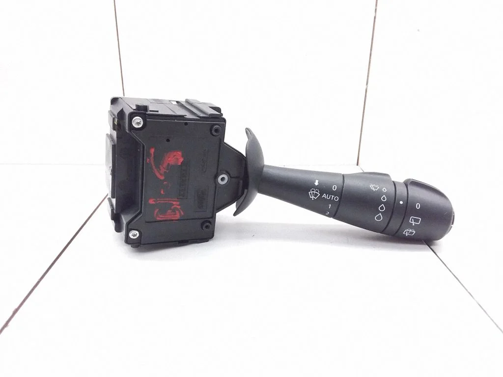 Wiper control stalk 255676085R – Renault Captur (2013-2020)