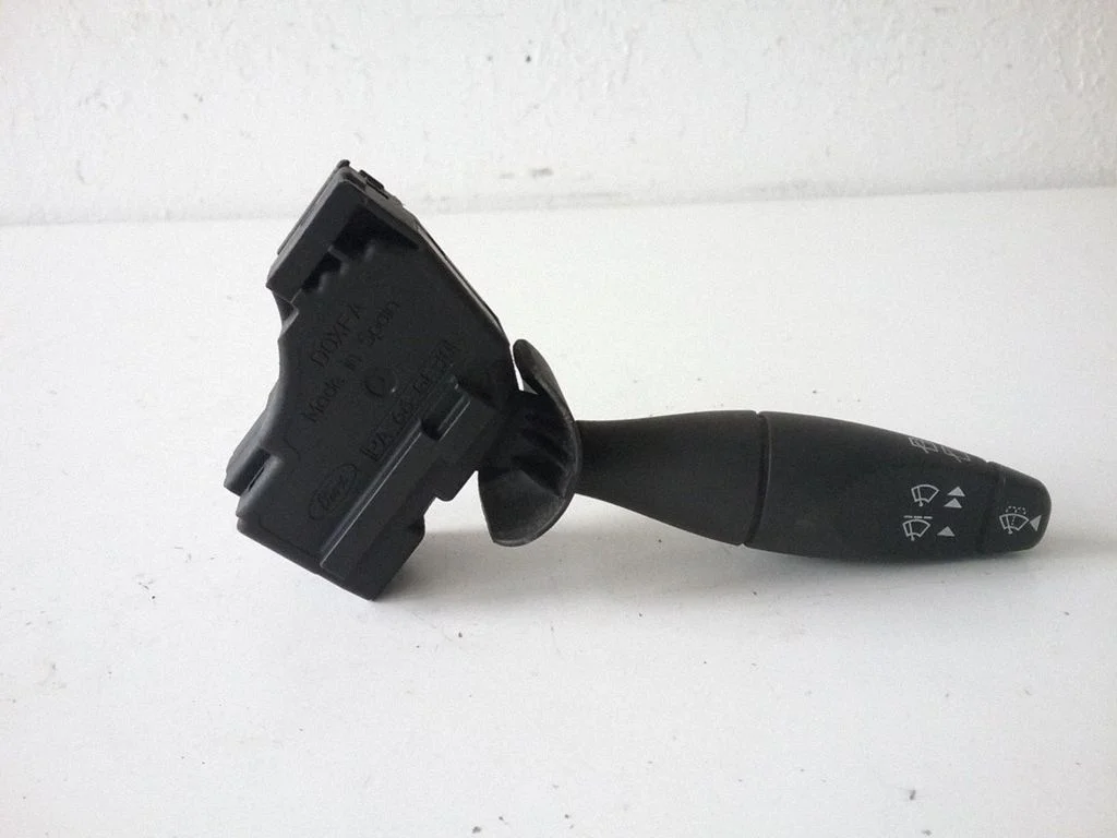 Klaasipuhastite hoob – Ford Focus (1998-2004)